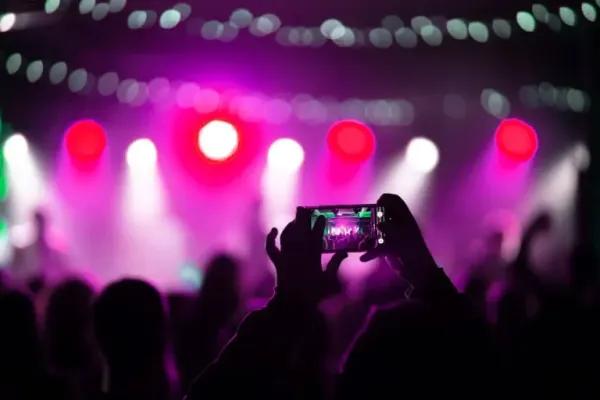 Concerti Abruzzo estate 2023   su Freepik