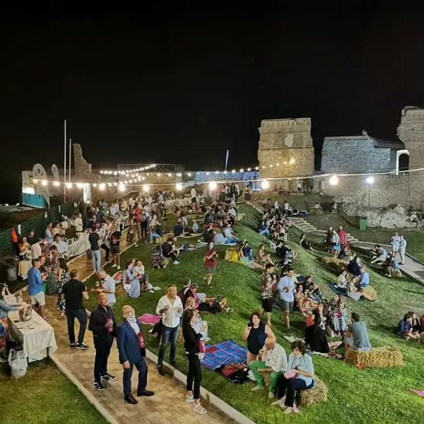 Calici sotto le stelle Ortona Immagine di MTV Abruzzo