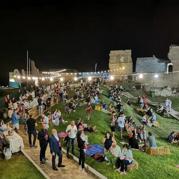 Calici sotto le stelle Ortona Immagine di