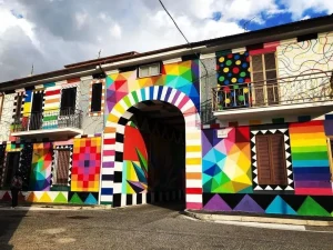 Aielli murales borgo universo